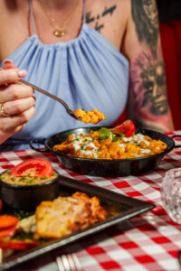 Paprika Kitchen & Bar magyar étterem Budapest Csirkepaprikás Budapesten nokedlivel - magyaros étterem
